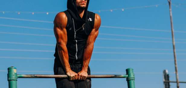 Übungen zur Nackendehnung Übungen zur Nackendehnung