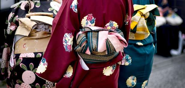 Übungen für Rückenfett Übungen für Rückenfett