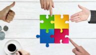 Ein Thema über Zusammenarbeit Ein Thema über Zusammenarbeit
