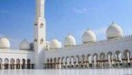 Der Freizeittourismus ist in Abu Dhabi auf dem neuesten Stand von Wachstum und Wohlstand Der Freizeittourismus ist in Abu Dhabi auf dem neuesten Stand von Wachstum und Wohlstand