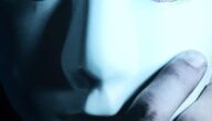 Wie man eine Maske aus Papier macht Wie man eine Maske aus Papier macht