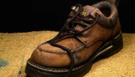 Möglichkeiten, einen schmalen Schuh von vorne zu erweitern Möglichkeiten, einen schmalen Schuh von vorne zu erweitern