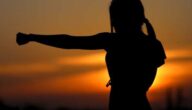 Fit in 10 Minuten Fit in 10 Minuten